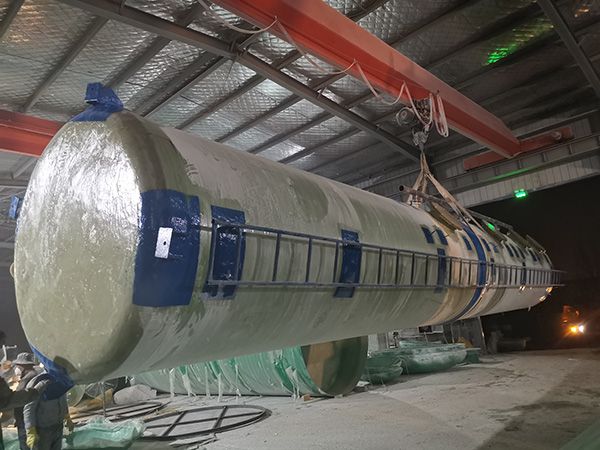 玻璃鋼儲(chǔ)罐 